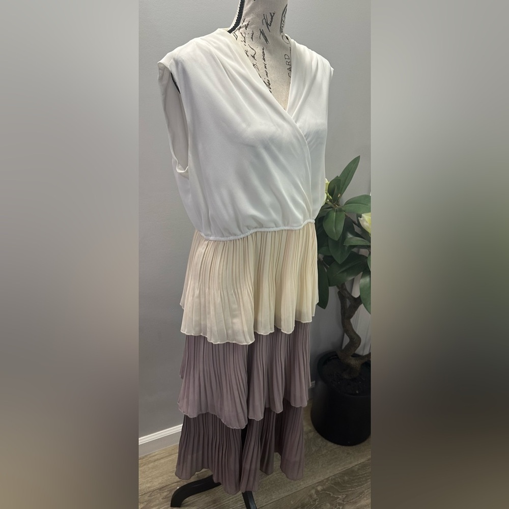 π΄β¨Tiered Colorblock Ruffle Dress β Size XL π΄β¨ - Picture 7 of 16